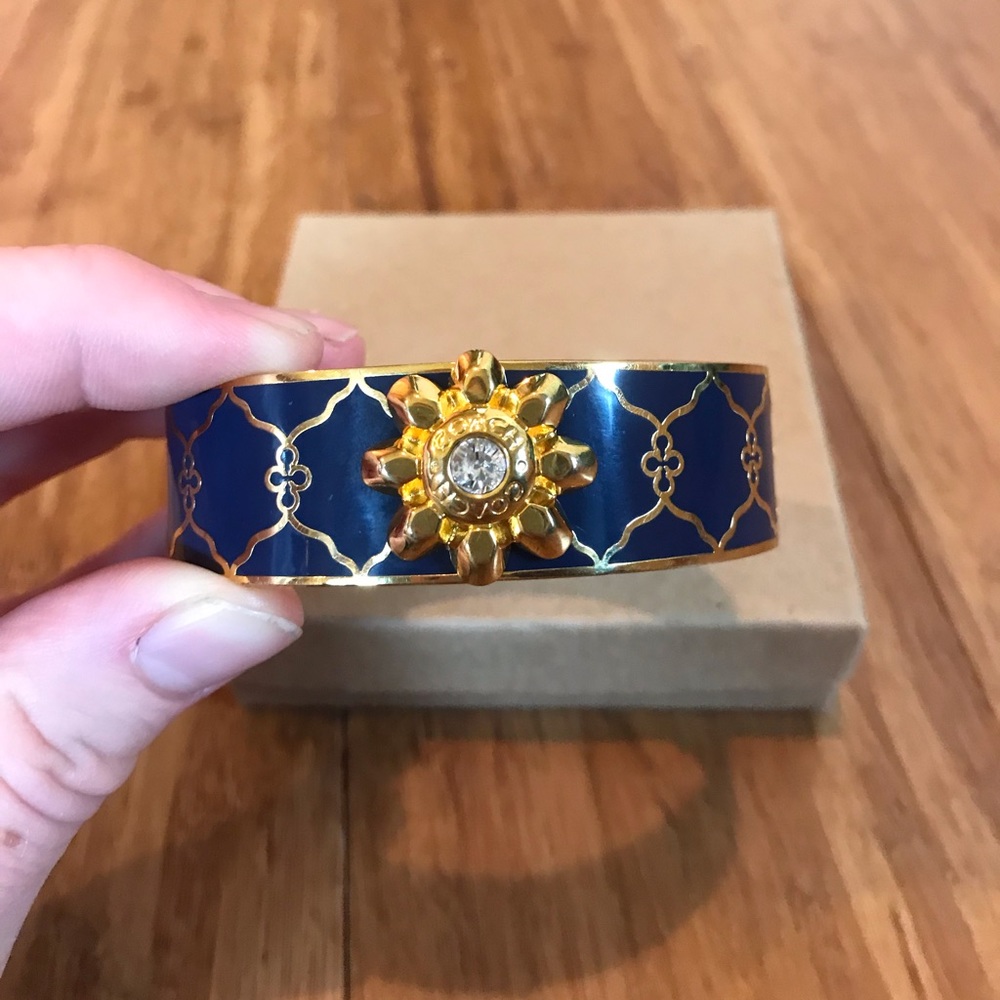 Coach Bracelet - Picture 4 of 6
